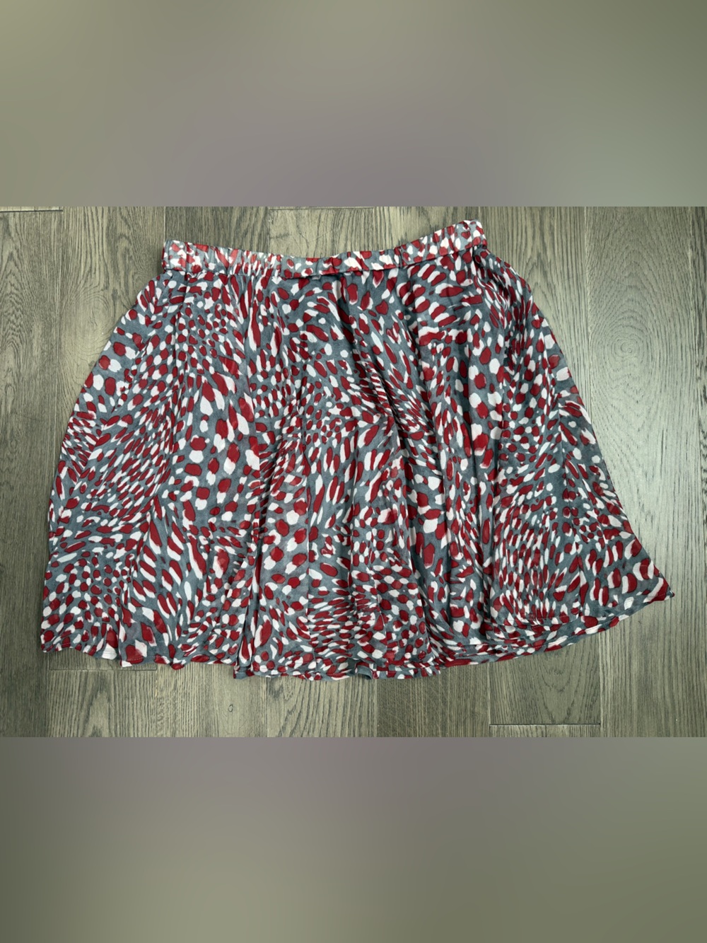 NWT Banana Republic Red and Gray Printed Elastic Waist Skirt